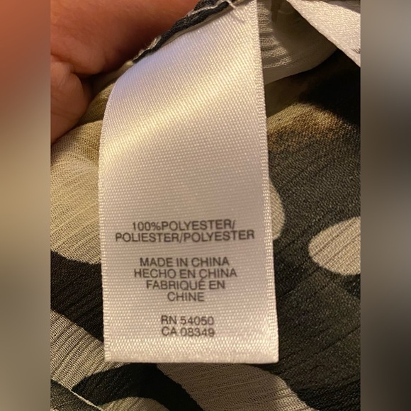 /Anne Klein Sheer Blouse Ruffled Animal Print large - Picture 8 of 9